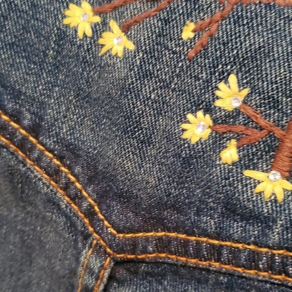 GAP JEAN JACKET EMBROIDERED AND CUSTOM DESIGNED WITH RHINESTONES SIZE M - Picture 7 of 16